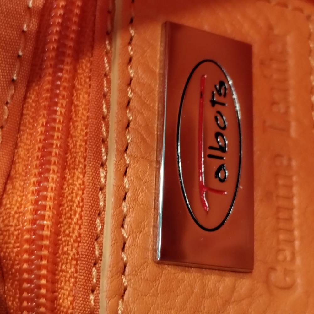 Talbot's leather wristlet - Picture 3 of 5